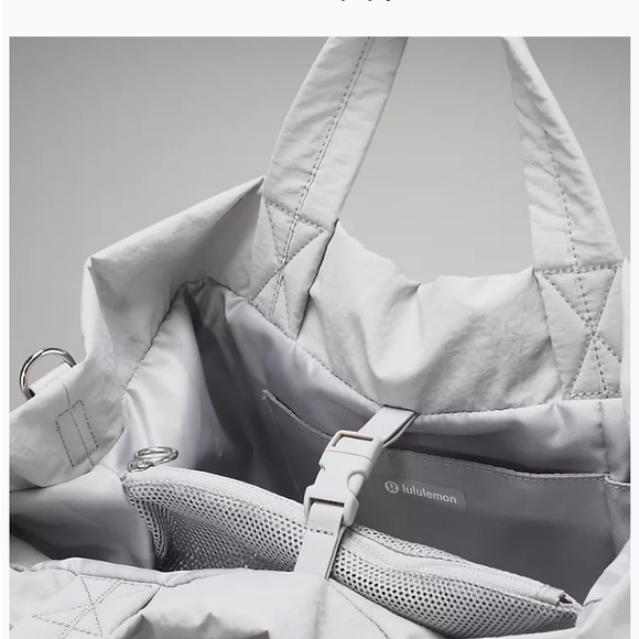 Lulu - On my level tote bag. Army green. Great condition! Have 2 to sell. - Picture 4 of 4